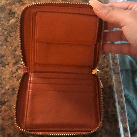 Michael Kors Wallet - Picture 4 of 9